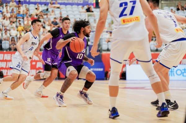 同心杯-爱德华兹33+8 陈伟诚18+13 香港汉友击败澳门昊骏