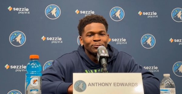 华子：从乔丹录像学到背身单人赛不要用屁股拱 要用上背部顶出空间