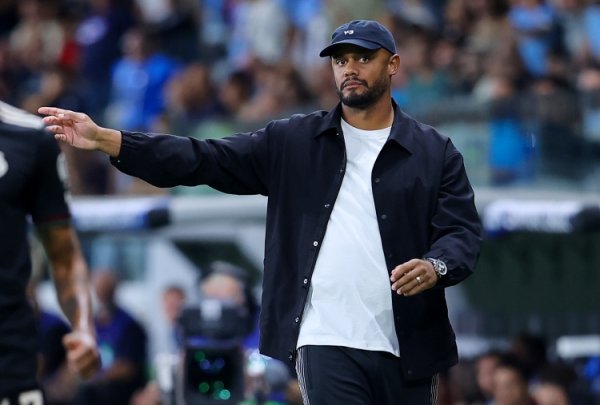 本赛季前十场正式比赛拜仁全部获胜,创下俱乐部升入德甲后新纪录 本赛季前十场正式比赛拜仁全部获胜,创下俱乐部升入德甲后新纪录