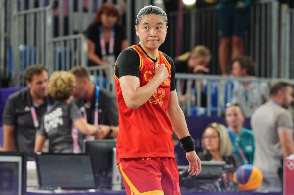 王丽丽：接下来我将以指导教练员兼球员的身份 继续奉献自己的力量