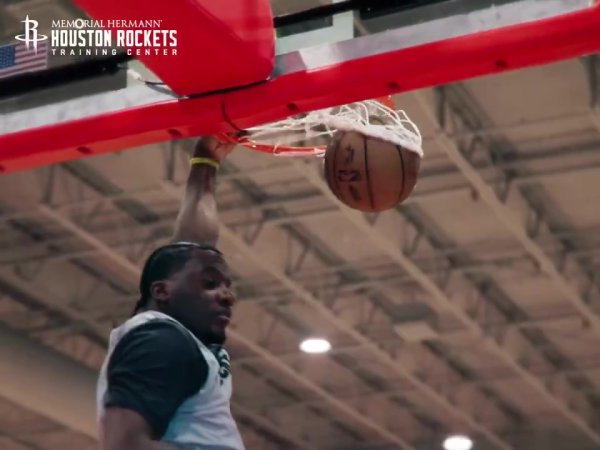 蓄势待发！火箭官推晒第二日练习   KD：不断摸索的过程是最有趣的