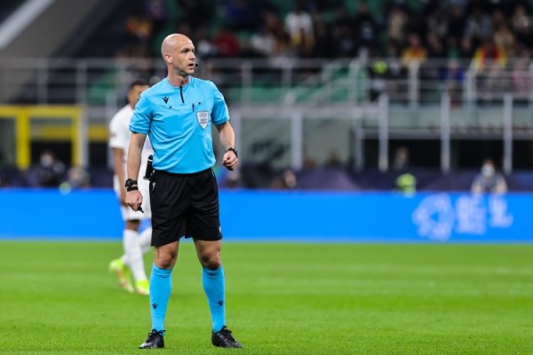 泰勒：VAR制造＂完美预期＂悖论，英超主裁是世界上最棒工作之一