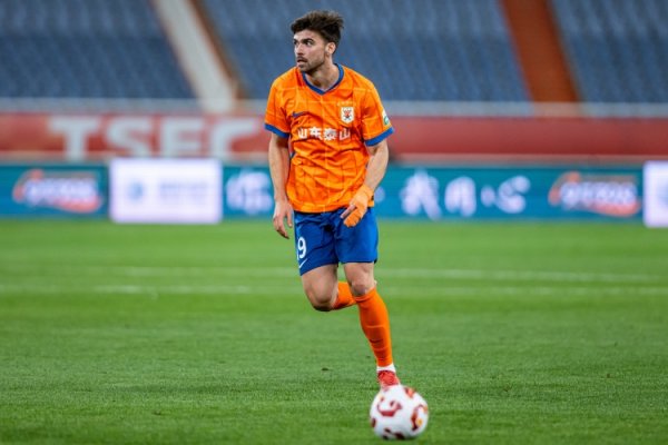 泽卡：在葡萄牙踢球时曾6个月没领薪水，想去日本因为钱多生活好