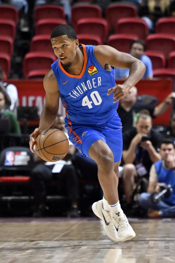 雷霆落球员选拔！扬布拉德后备  11中7怒砍20分 三分8中5！