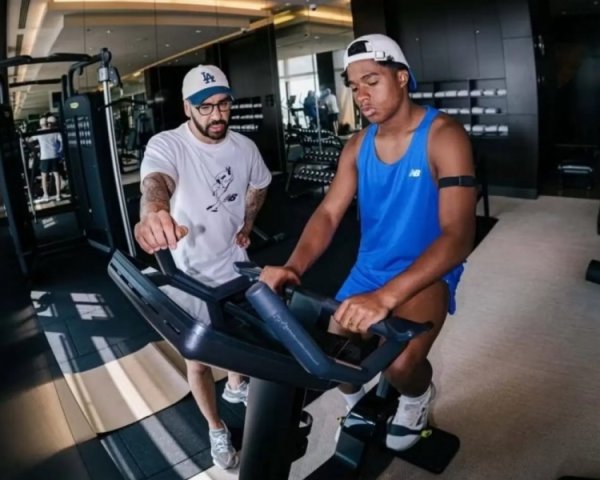 想要上场！马卡：恩德里克花费25万欧在家中打造全新健身房