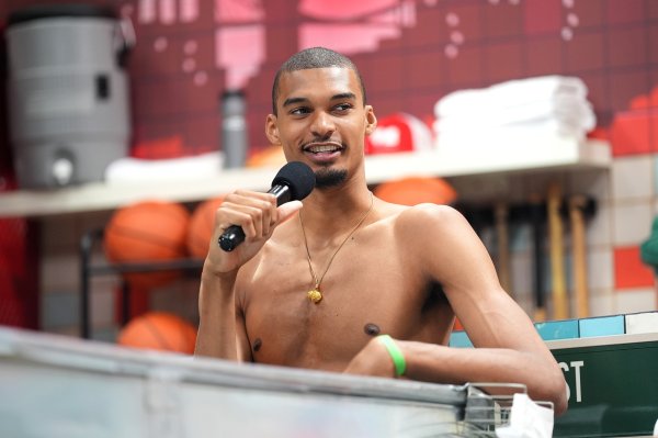 加内特:休赛期与文班深入沟通 了攻防技术 &心态调整 没垃圾话内容 加内特:休赛期与文班深入沟通 了攻防技术 &心态调整 没垃圾话内容