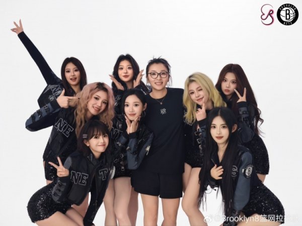 新成员!篮网中国官方拉拉队Brooklyn 8官宣签约中国经理人杨舒越 新成员!篮网中国官方拉拉队Brooklyn 8官宣签约中国经理人杨舒越